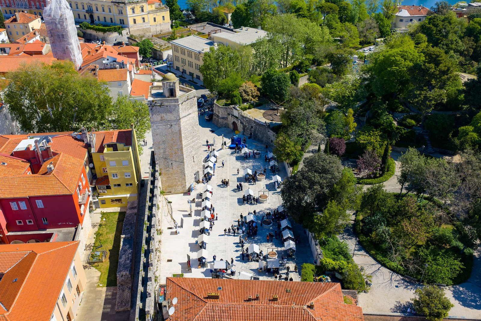 gallery image-undefined