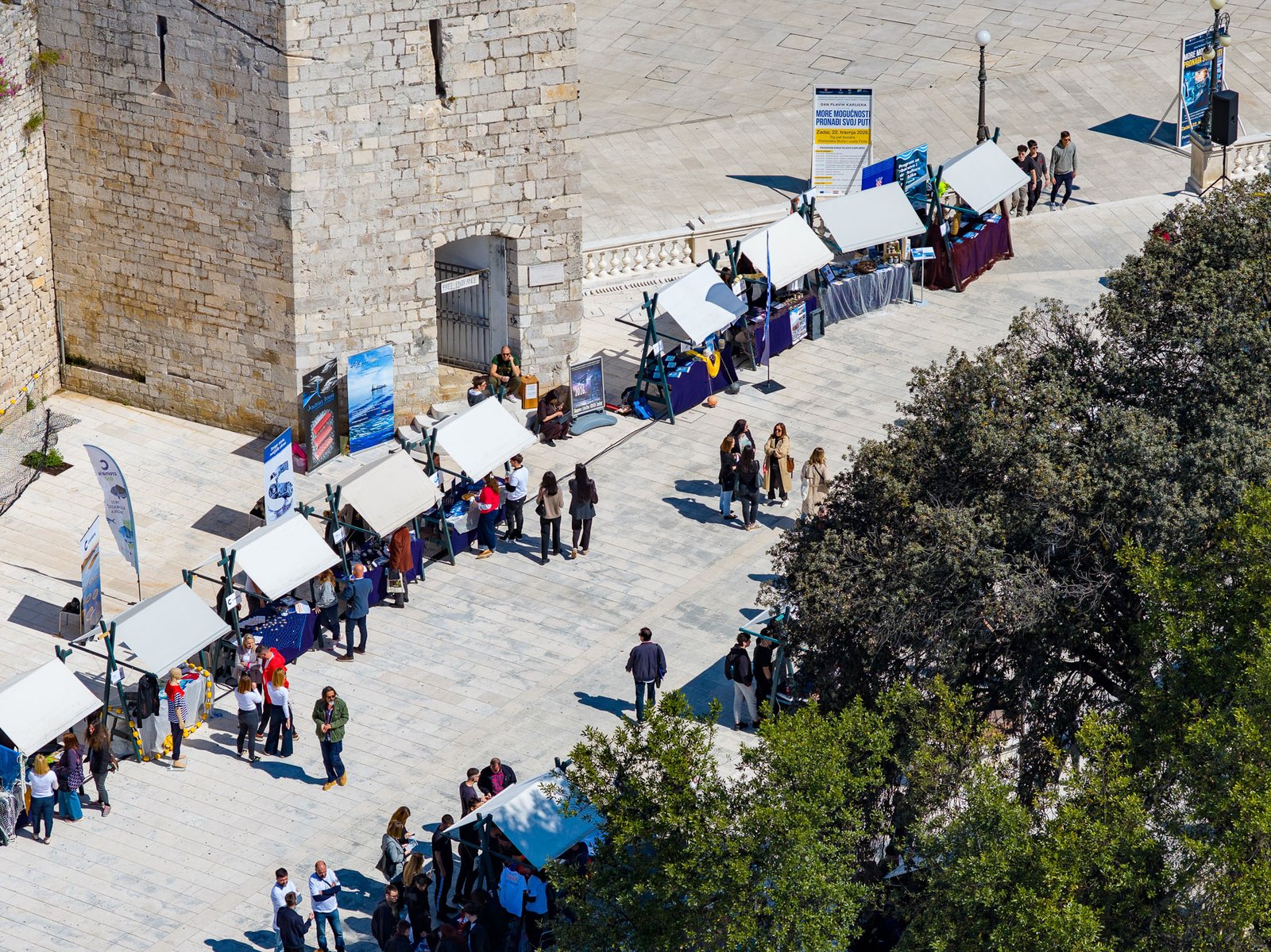 gallery image-undefined