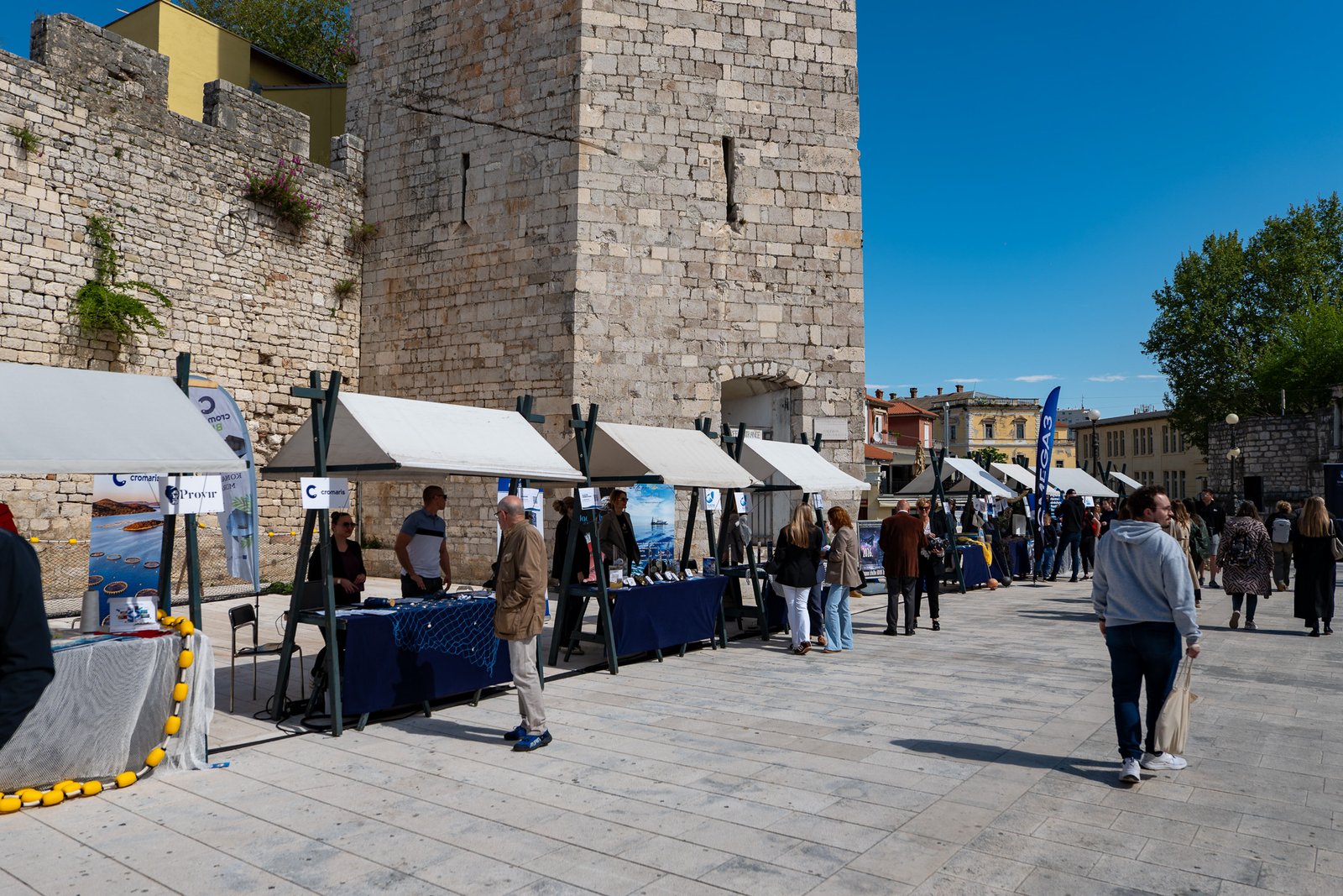 gallery image-undefined